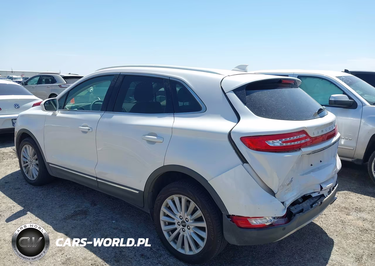 2019 Lincoln Mkc Standard VIN:5LMCJ1D98KUL37139 - 3