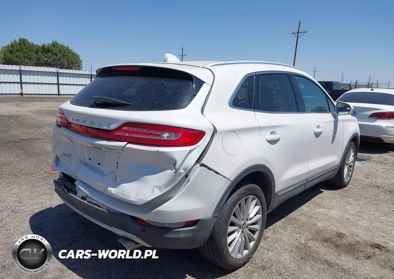 2019 Lincoln Mkc Standard VIN:5LMCJ1D98KUL37139 - 4