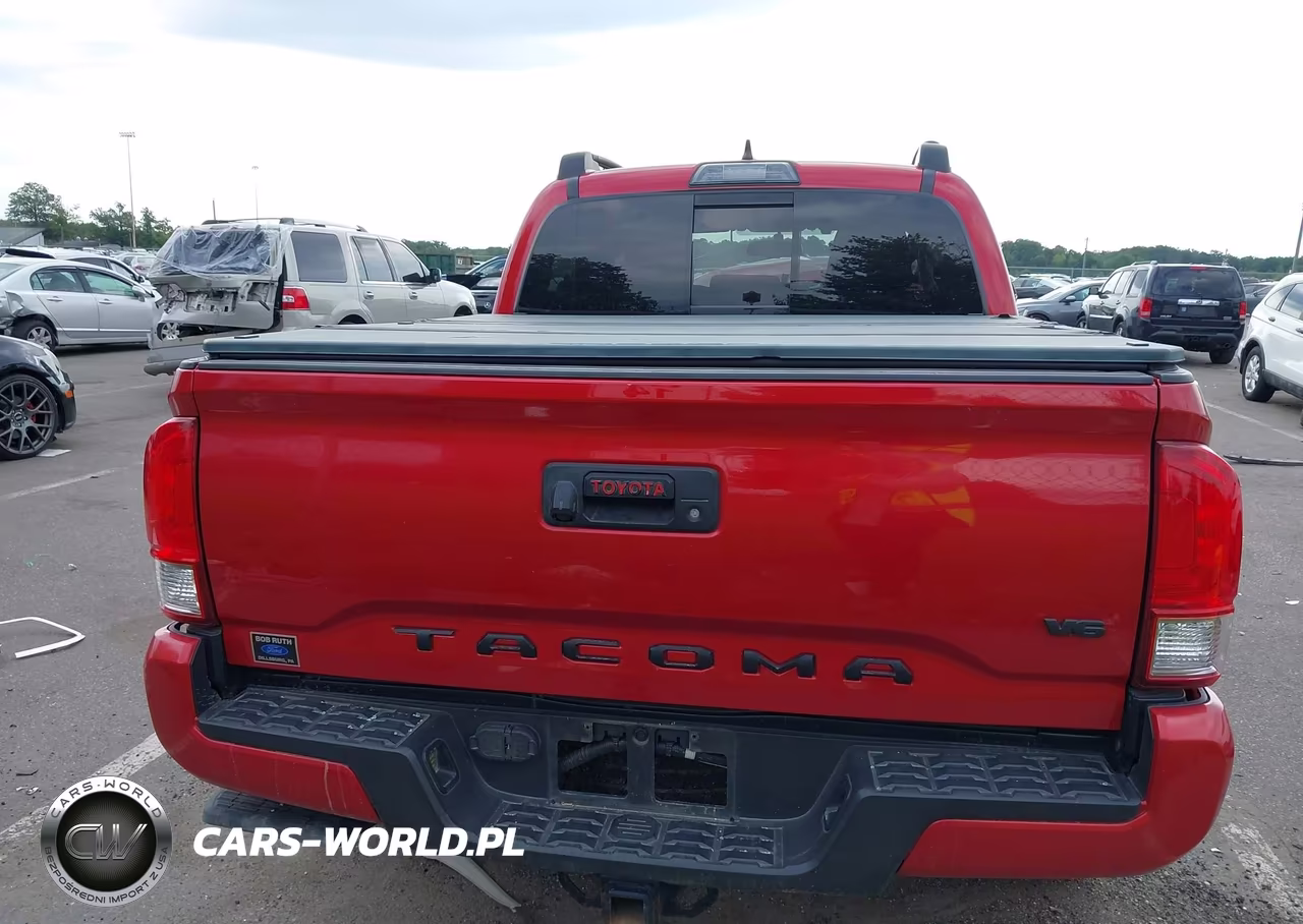 2017 Toyota Tacoma Trd Sport VIN:5TFCZ5AN8HX095095 - 16