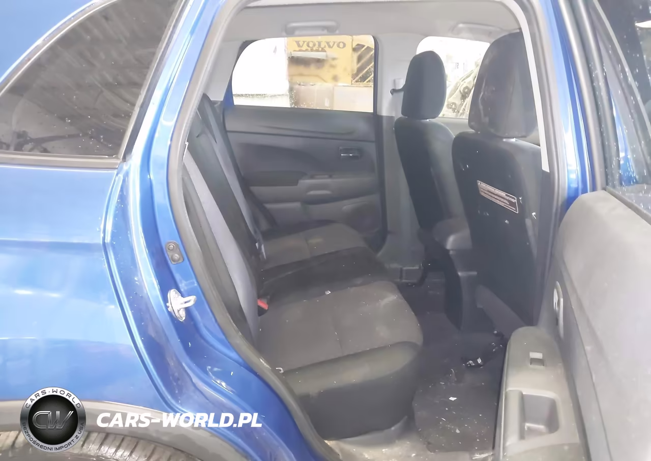 2017 Mitsubishi Outlander Sport VIN:JA4AR3AU1HZ005173 - 8