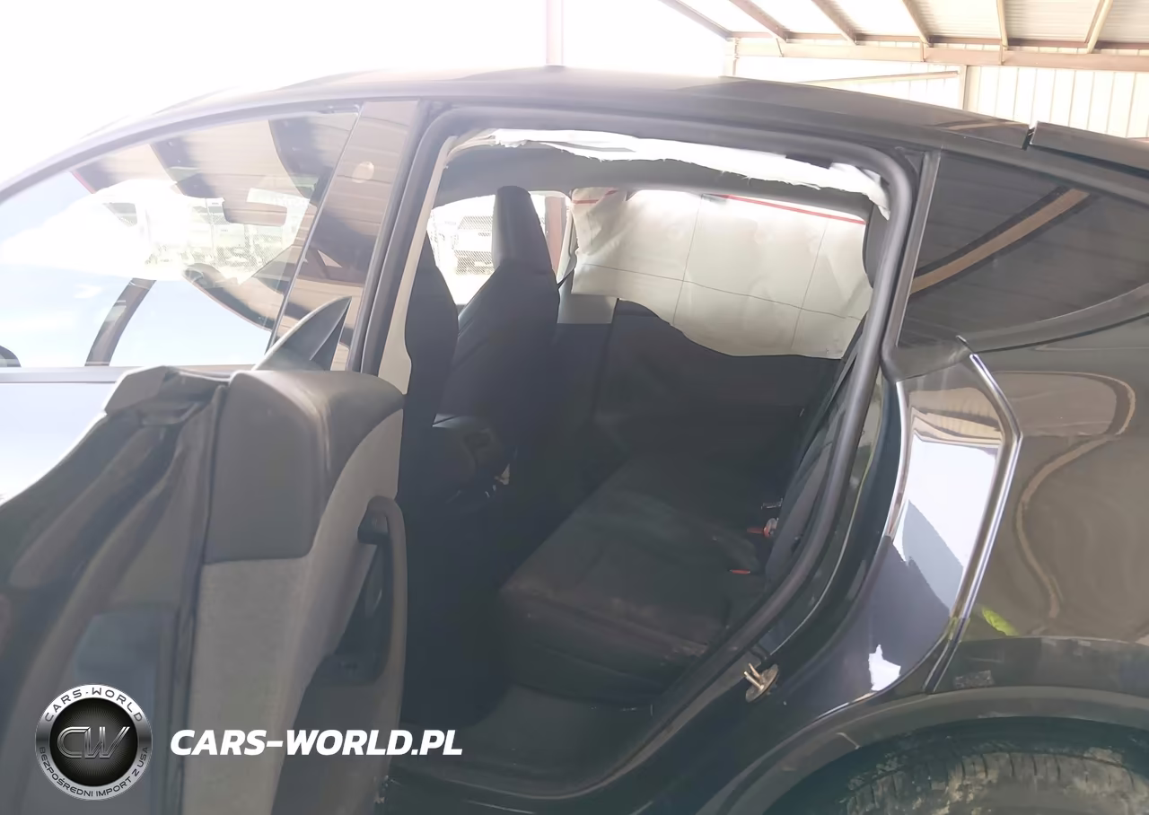 2026 Tesla Model Y All-Wheel Drive-Long Range Launch Series-Premium All-Wheel Drive VIN:7SAYGDEE1TA640461 - 8
