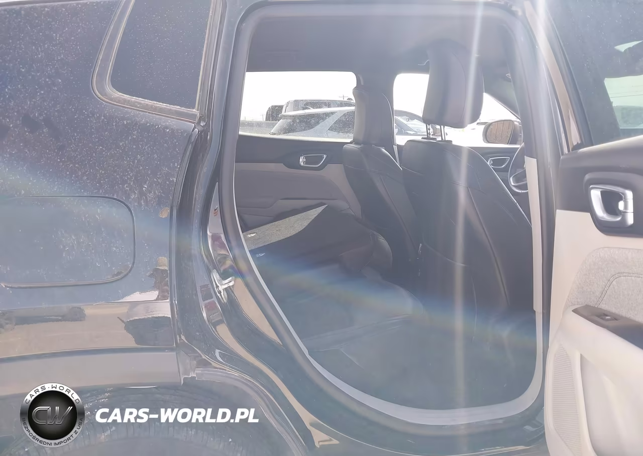 2023 Jeep Compass Latitude 4X4 VIN:3C4NJDBN2PT571313 - 8