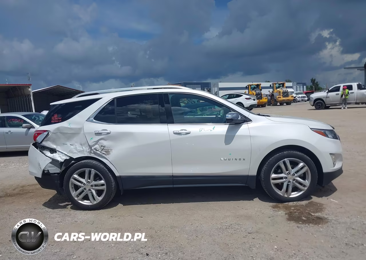 2018 Chevrolet Equinox Premier VIN:2GNAXWEX5J6239097 - 13