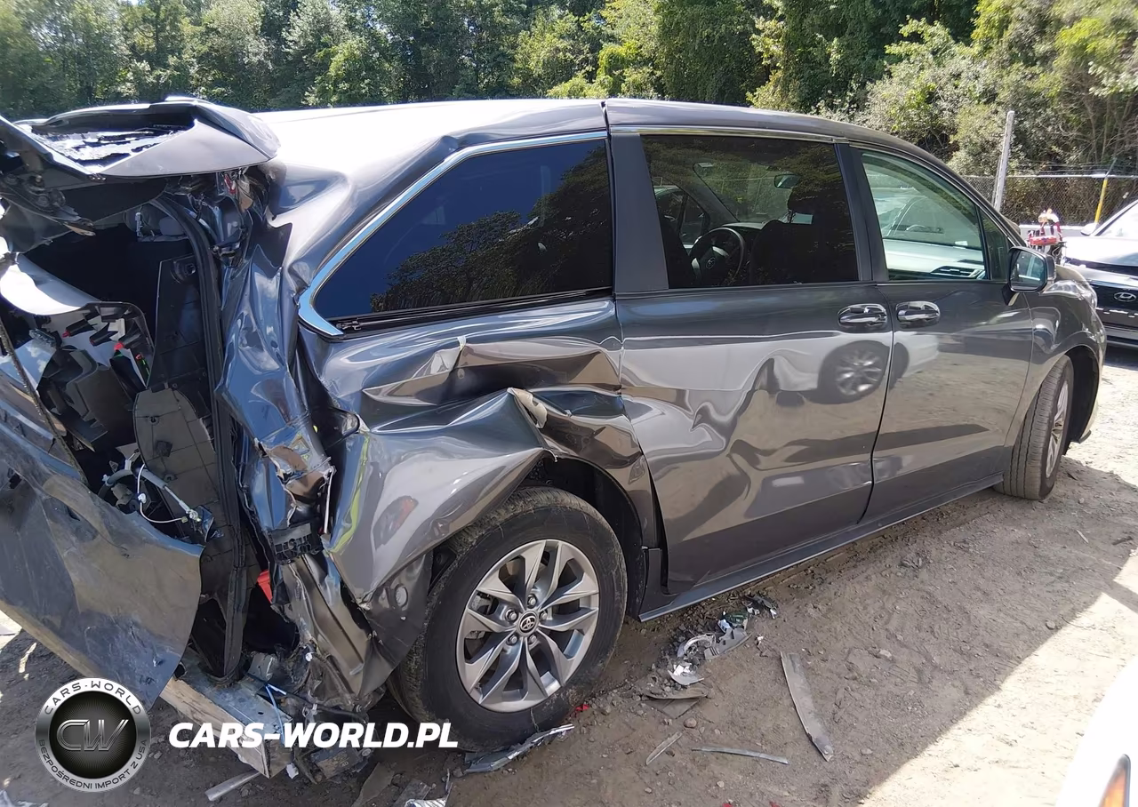 2025 Toyota Sienna Le VIN:5TDKRKECXSS257079 - 4