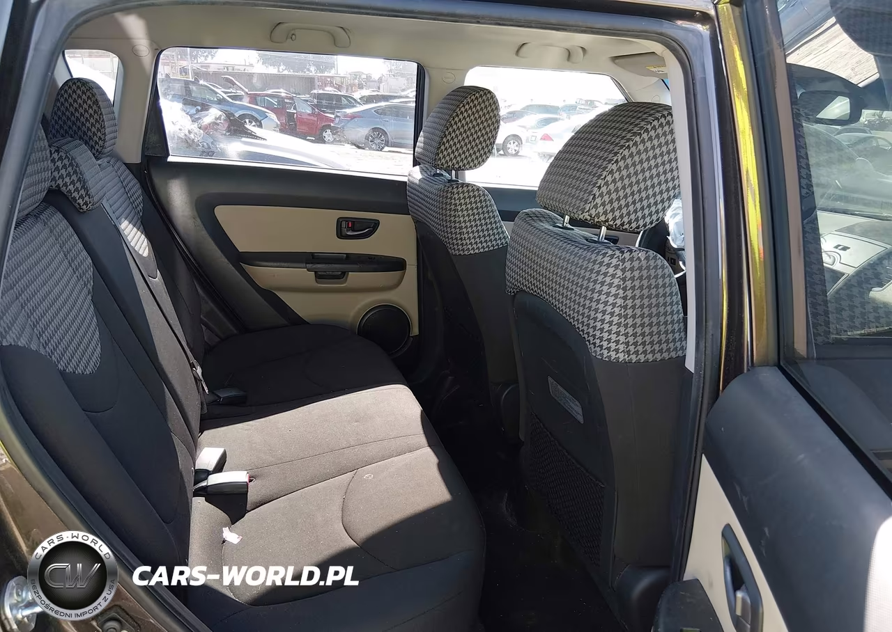 2011 Kia Soul ! VIN:KNDJT2A2XB7223289 - 8