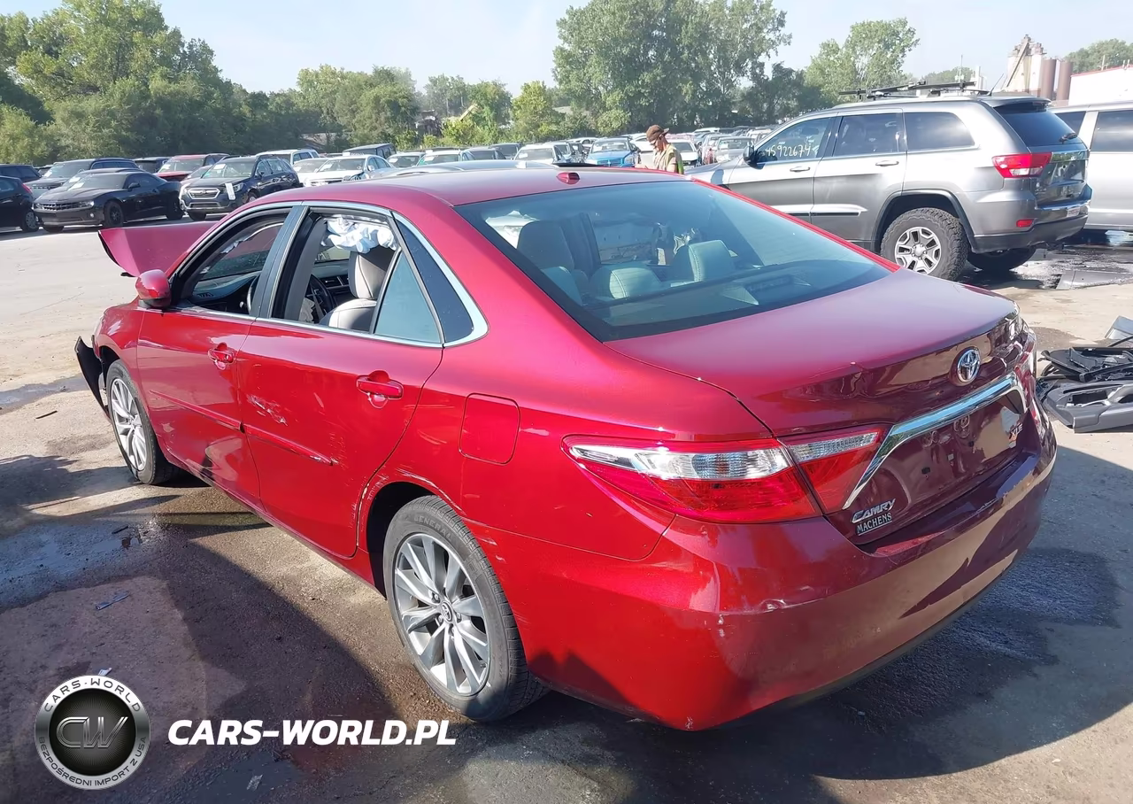 2017 Toyota Camry Xle VIN:4T1BF1FK4HU711545 - 3