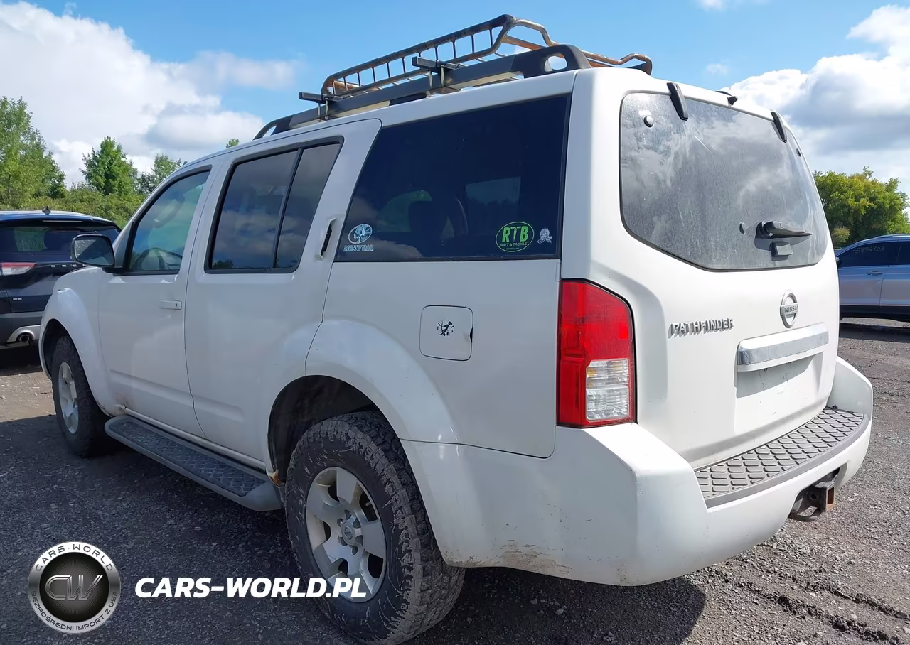 2011 Nissan Pathfinder S VIN:5N1AR1NB2BC611896 - 3