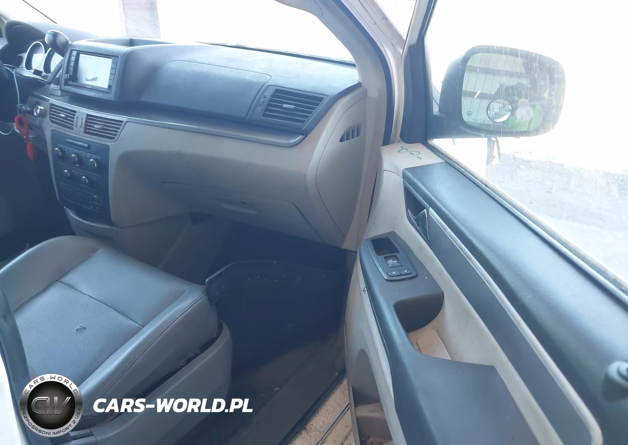 2012 Volkswagen Routan Se VIN:2C4RVABG9CR355705 - 5