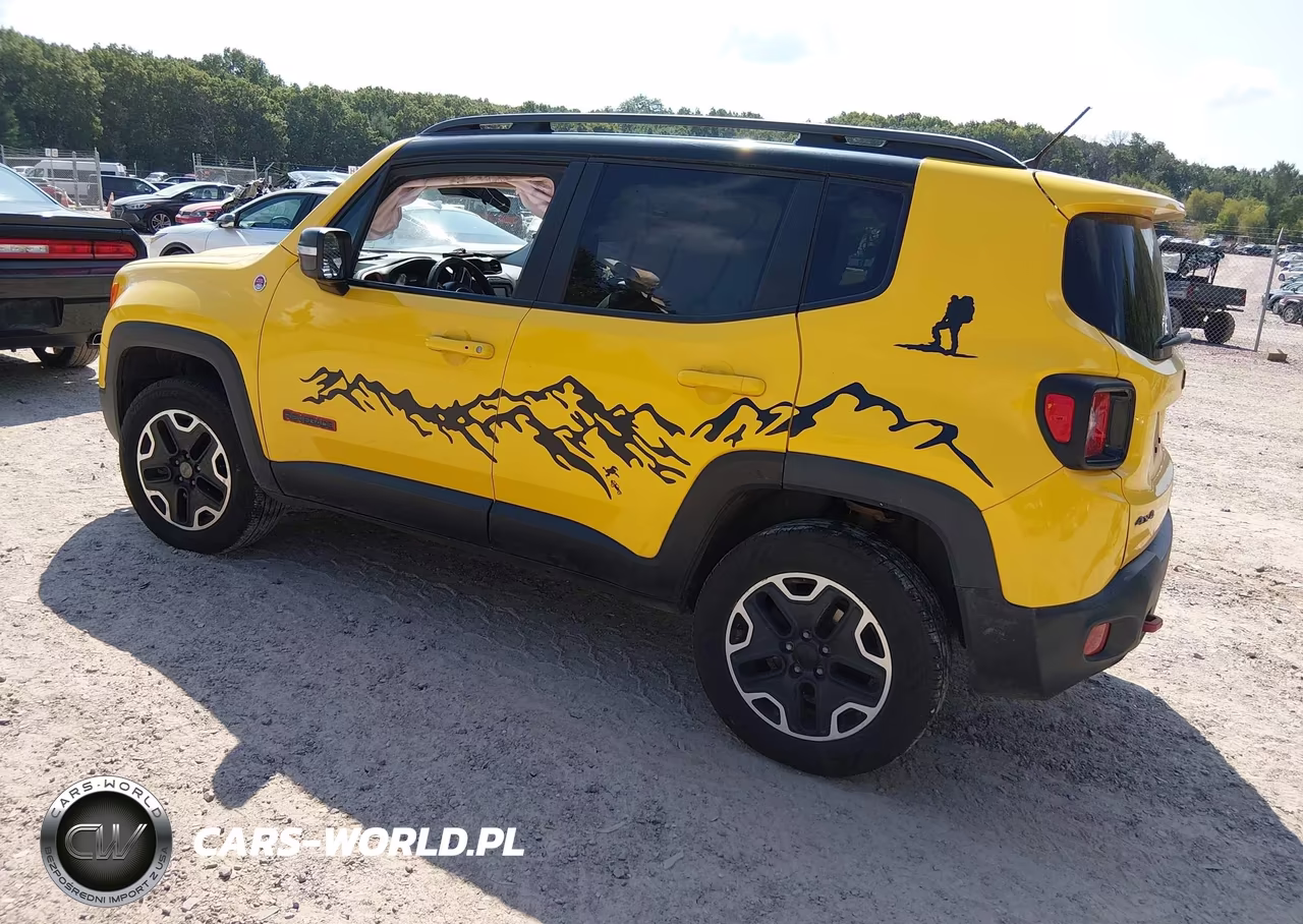 2015 Jeep Renegade Trailhawk VIN:ZACCJBCT1FPC46926 - 3