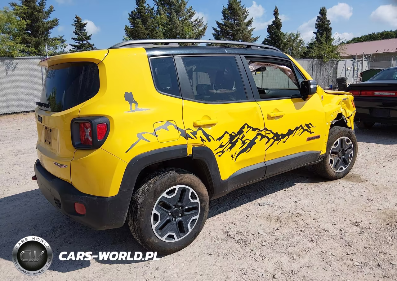 2015 Jeep Renegade Trailhawk VIN:ZACCJBCT1FPC46926 - 4