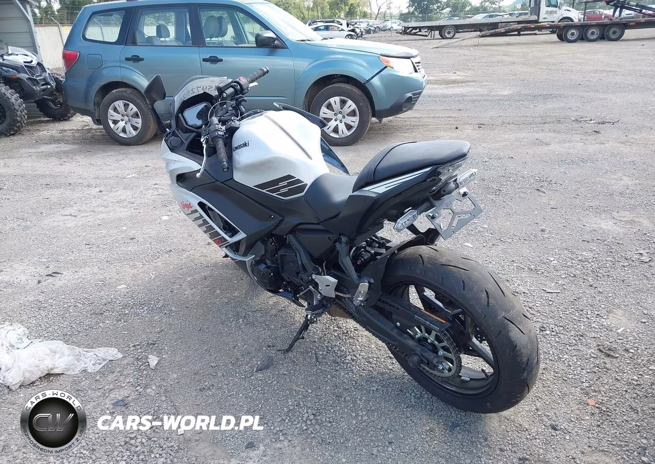 2026 Kawasaki Ex650 P VIN:ML5EXEP15TDAJ8842 - 3