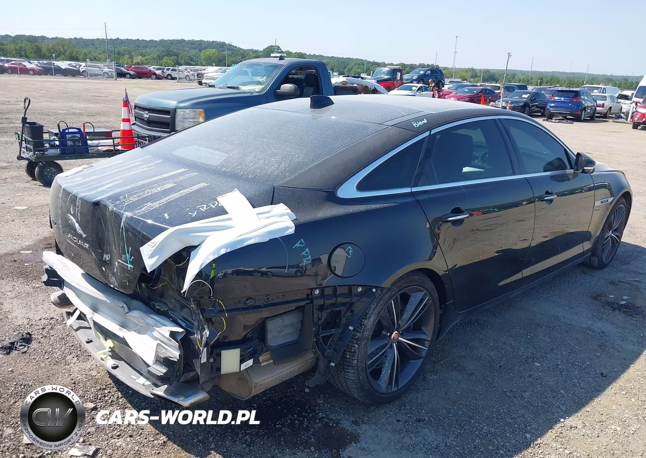 2019 Jaguar Xj Collection-Xj50 V8-Xjl Supercharged VIN:SAJWA2GE0KMW22437 - 4