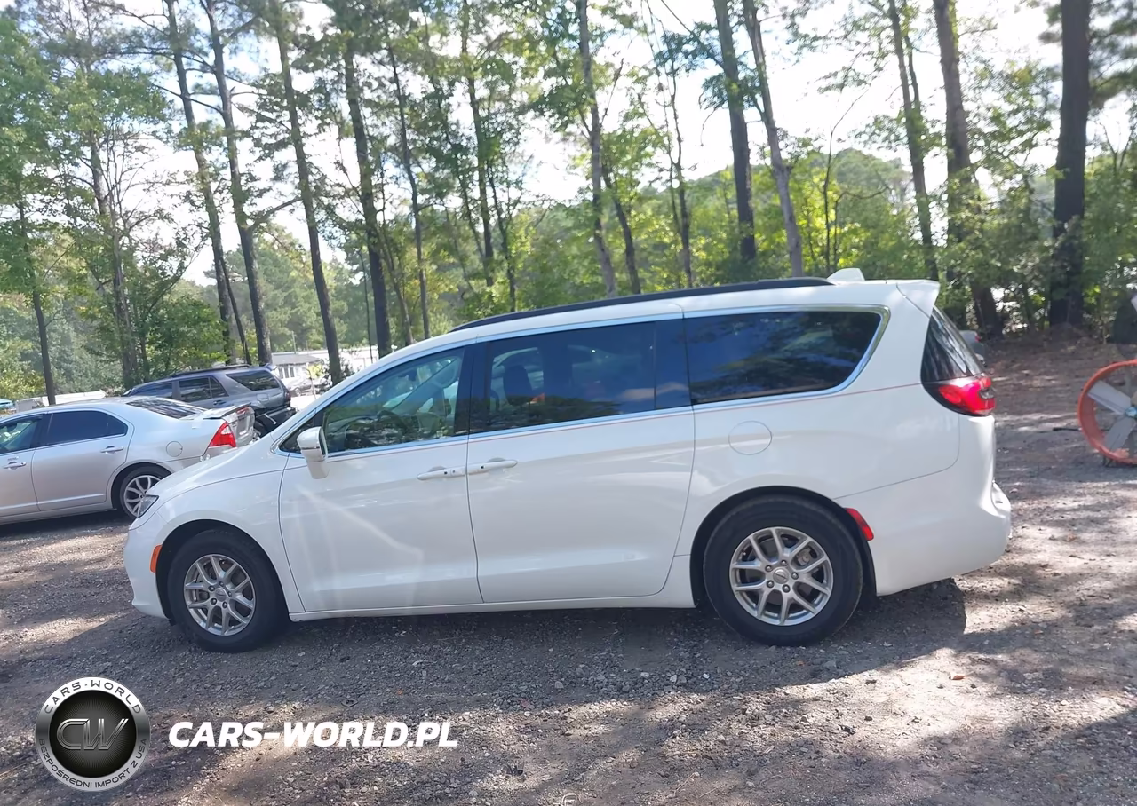 2022 Chrysler Pacifica Touring L VIN:2C4RC1BG5NR178966 - 14