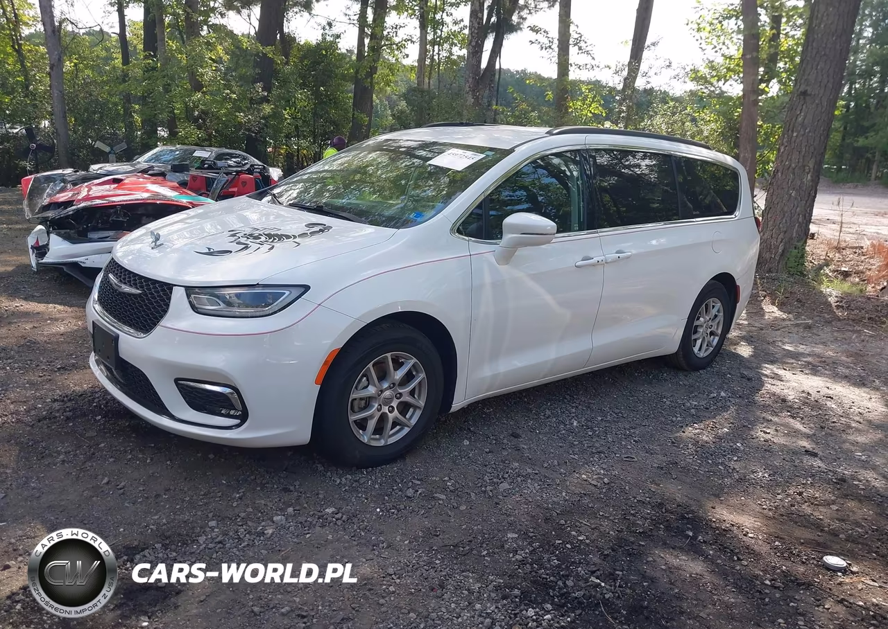 2022 Chrysler Pacifica Touring L VIN:2C4RC1BG5NR178966 - 2