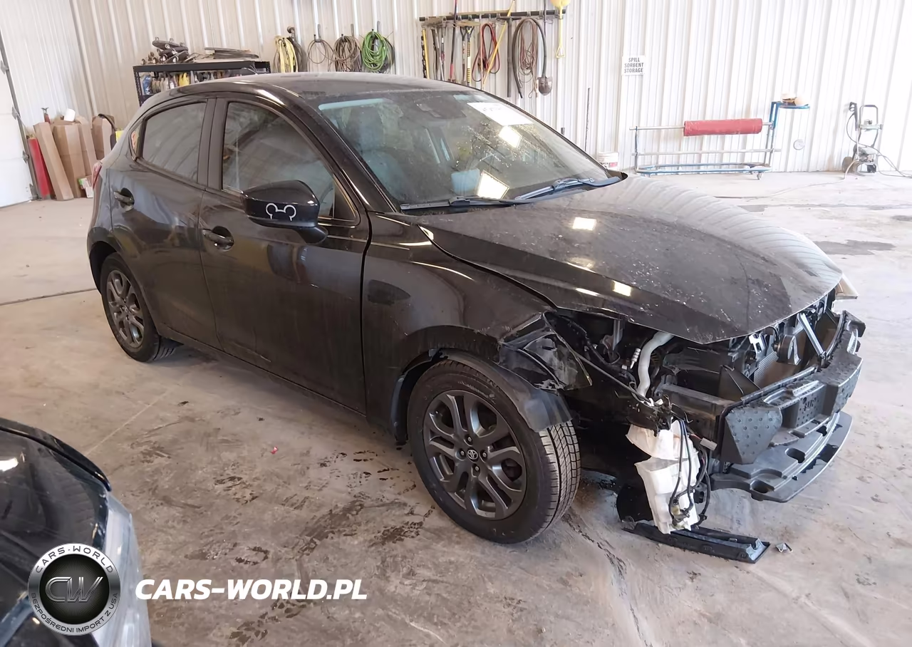2020 Toyota Yaris Le – zdjęcie 1 z 16