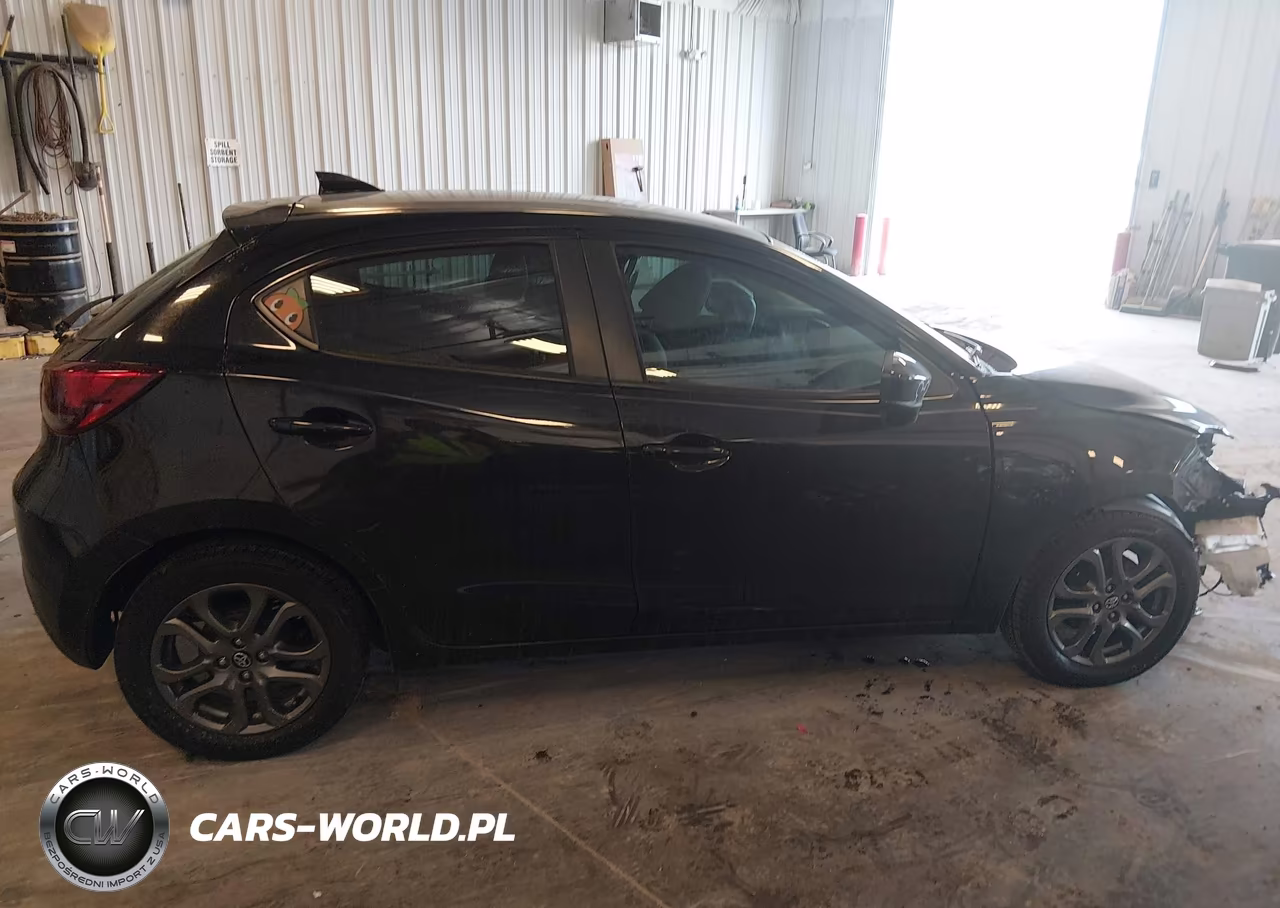 2020 Toyota Yaris Le VIN:3MYDLBJV4LY707225 - 13