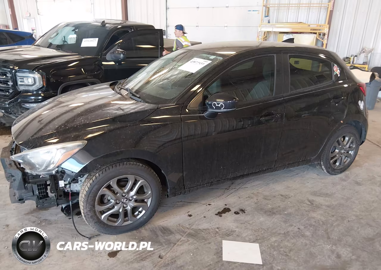 2020 Toyota Yaris Le VIN:3MYDLBJV4LY707225 - 2