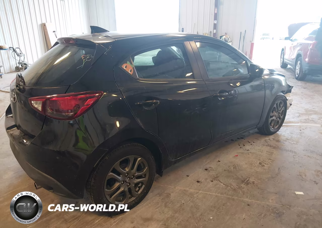 2020 Toyota Yaris Le VIN:3MYDLBJV4LY707225 - 4