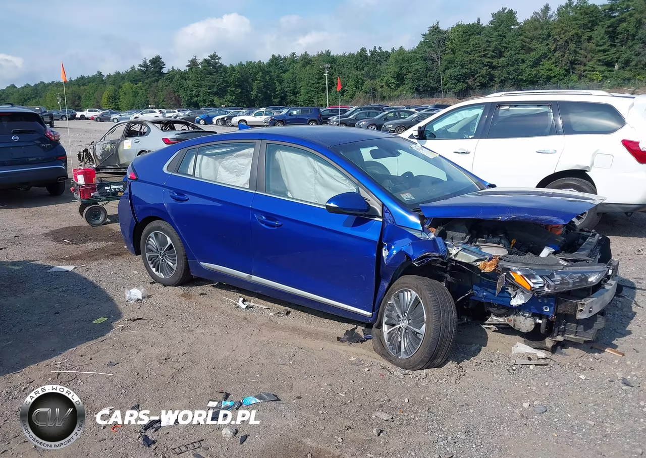 2022 Hyundai Ioniq Plug-In Hybrid Sel