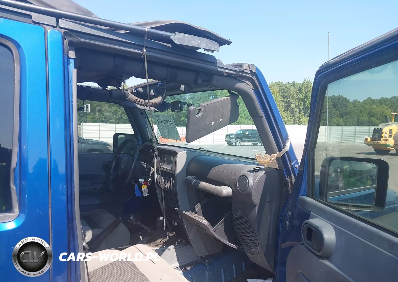 2009 Jeep Wrangler Unlimited X VIN:1J4GA39119L774580 - 5