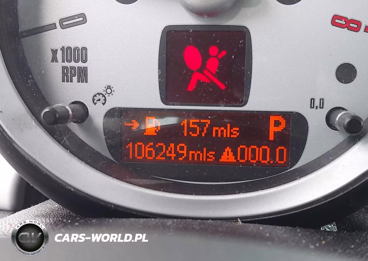 2008 Mini Cooper VIN:WMWMF335X8TT59212 - 14