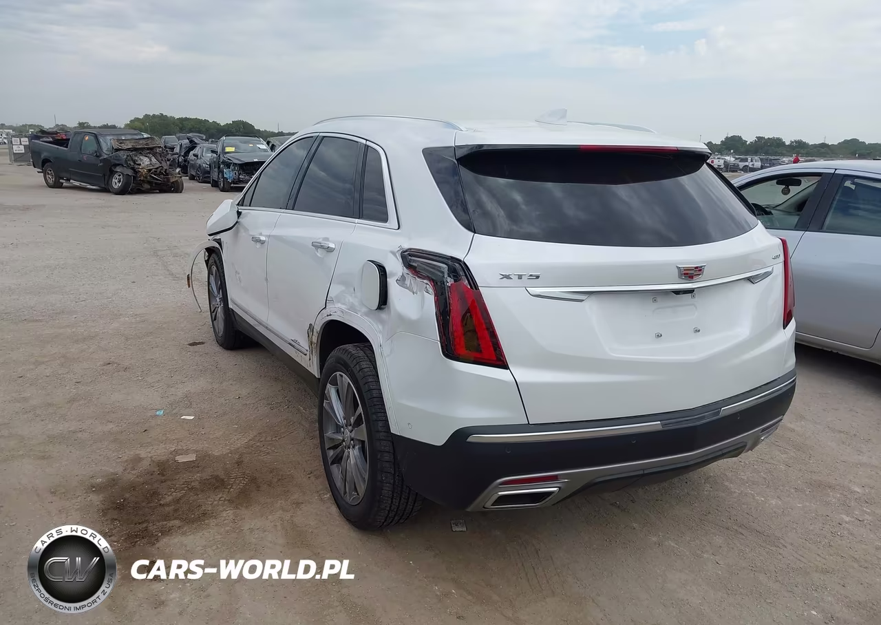 2025 Cadillac Xt5 Fwd Premium Luxury VIN:1GYKNCRS7SZ126784 - 3