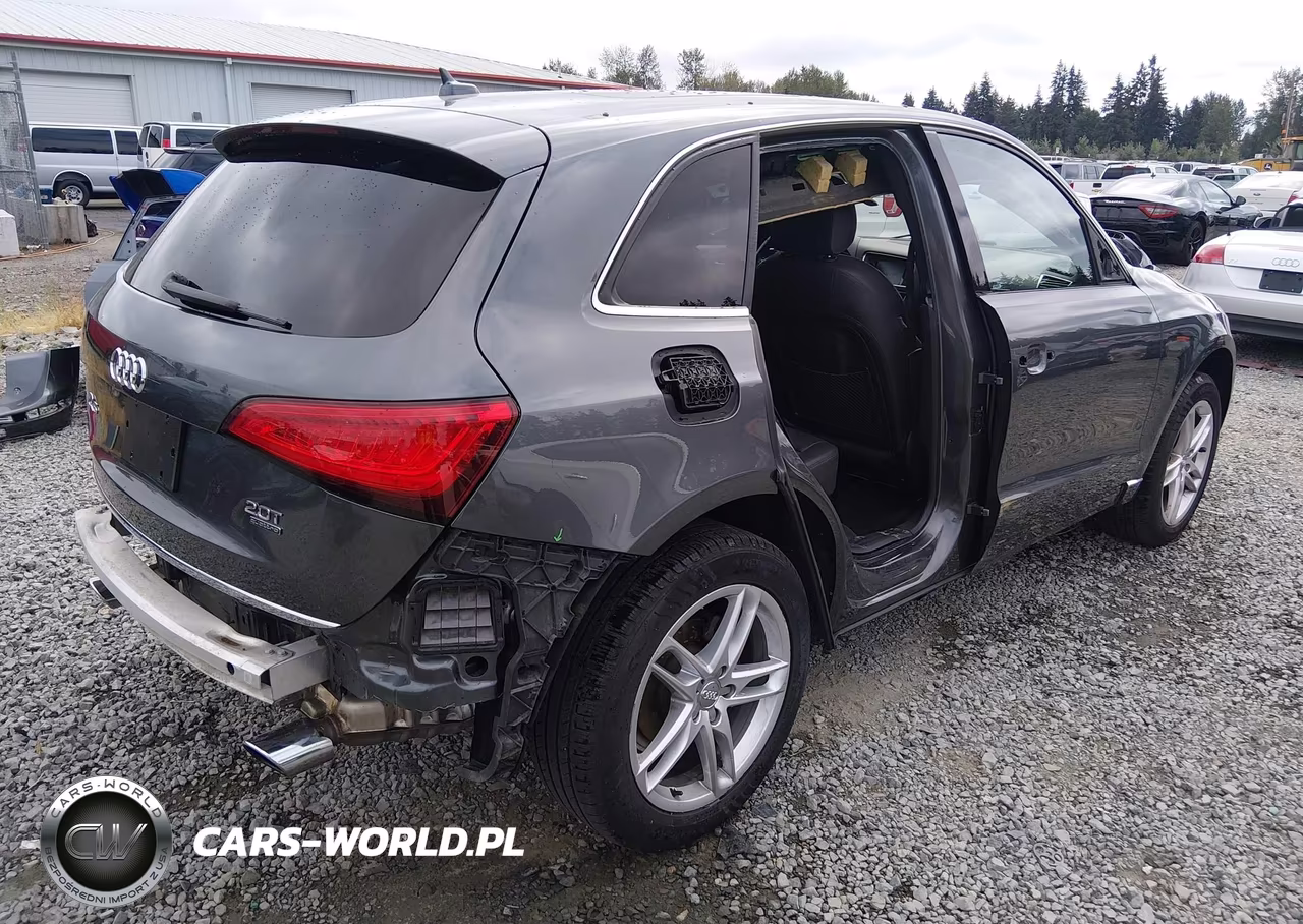 2015 Audi Q5 2.0T Premium VIN:WA1LFAFP3FA104386 - 4