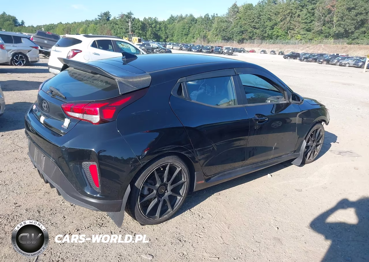 2019 Hyundai Veloster Turbo R-Spec VIN:KMHTH6AB8KU020111 - 4