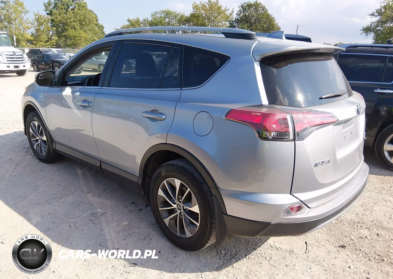 2018 Toyota Rav4 Hybrid Xle VIN:JTMRJREV7JD241108 - 3
