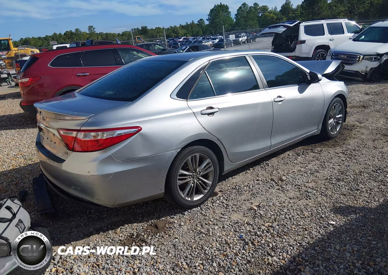 2017 Toyota Camry Se VIN:4T1BF1FK7HU758911 - 4