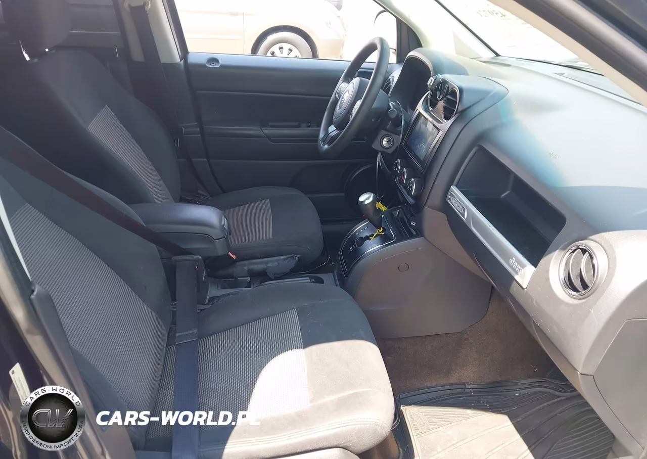 2014 Jeep Compass Sport VIN:1C4NJCBA5ED829740 - 5
