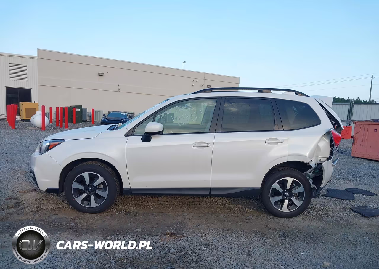 2018 Subaru Forester 2.5I Premium VIN:JF2SJADC8JH609227 - 14