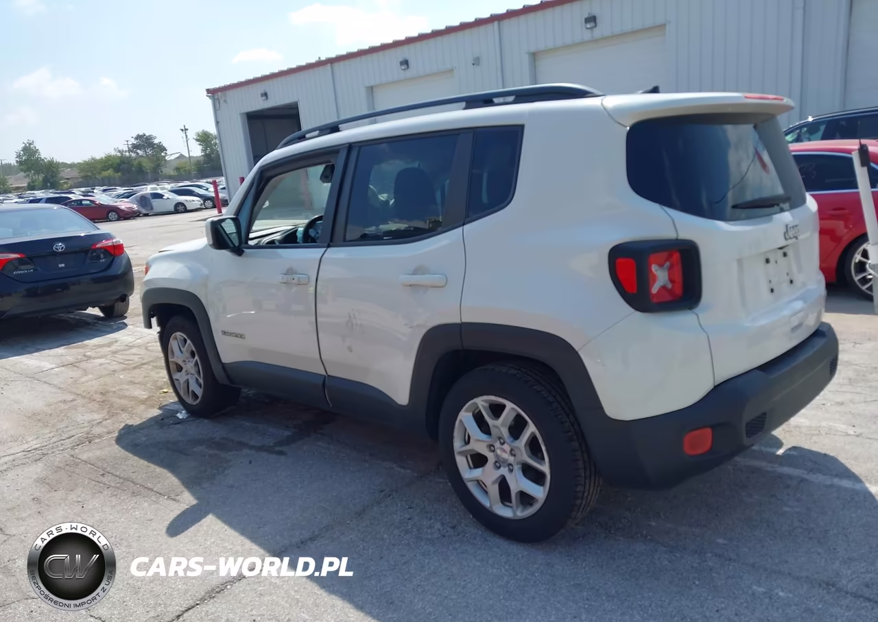 2018 Jeep Renegade Latitude Fwd VIN:ZACCJABB0JPJ70916 - 3
