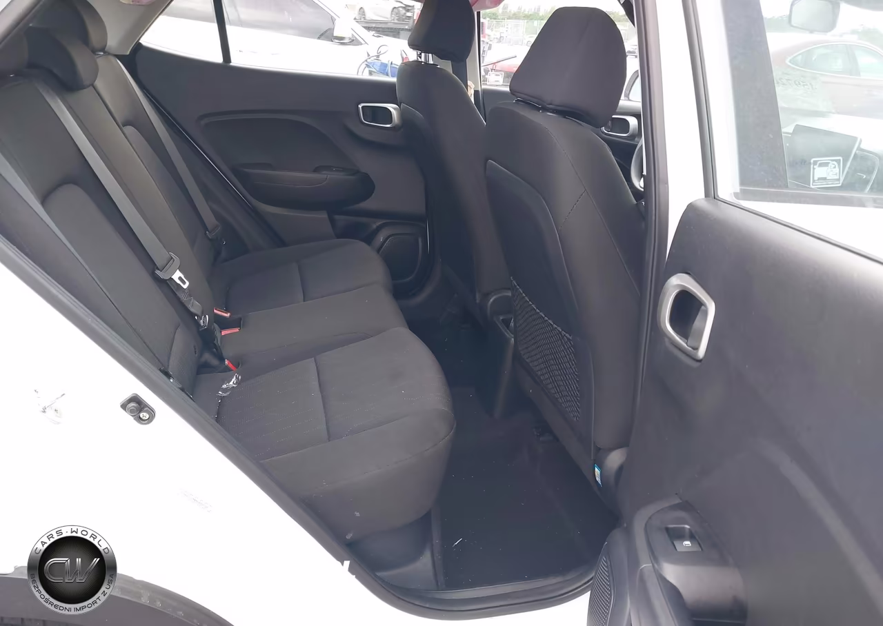 2021 Hyundai Venue Se VIN:KMHRB8A30MU084520 - 8