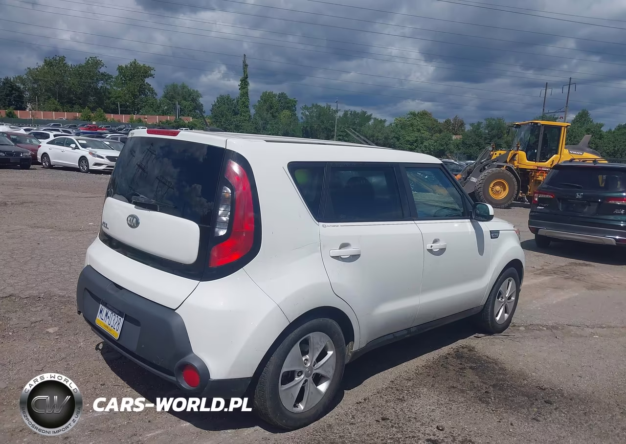 2016 Kia Soul VIN:KNDJN2A27G7353130 - 4