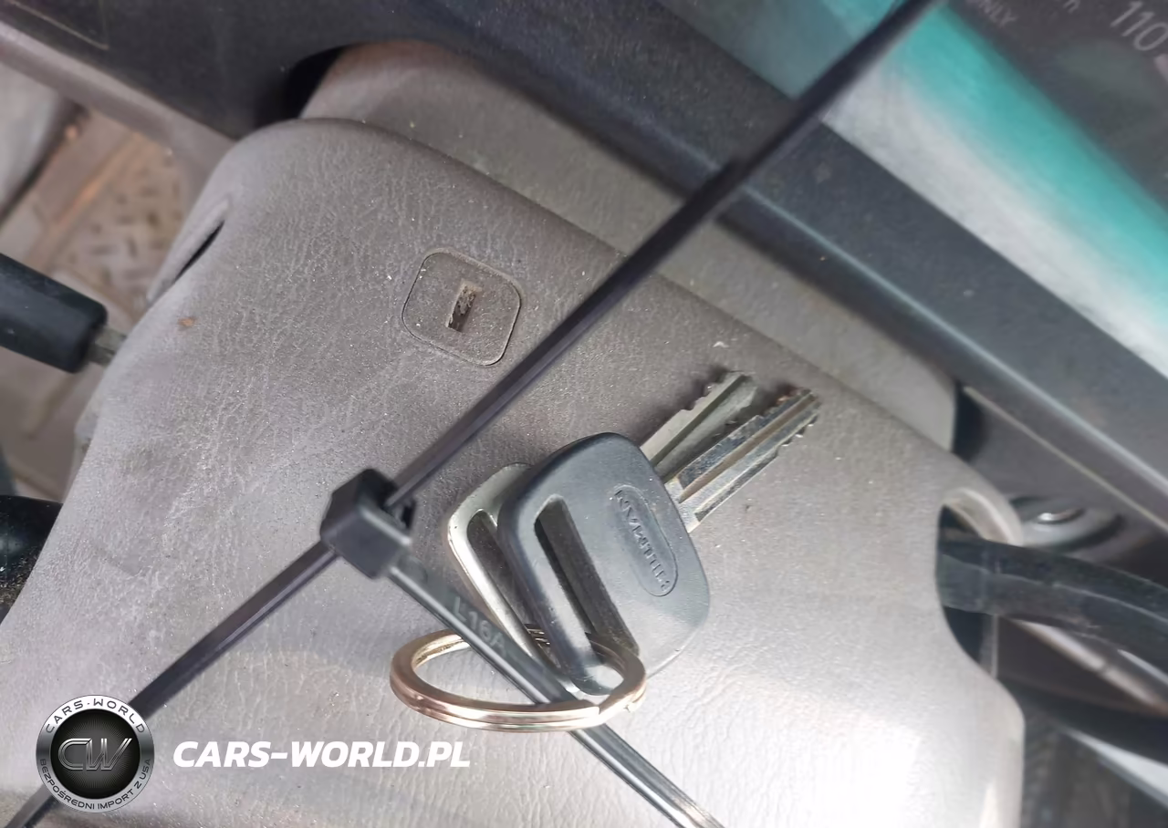 1998 Toyota Tacoma VIN:4TAVL52N1WZ070819 - 11