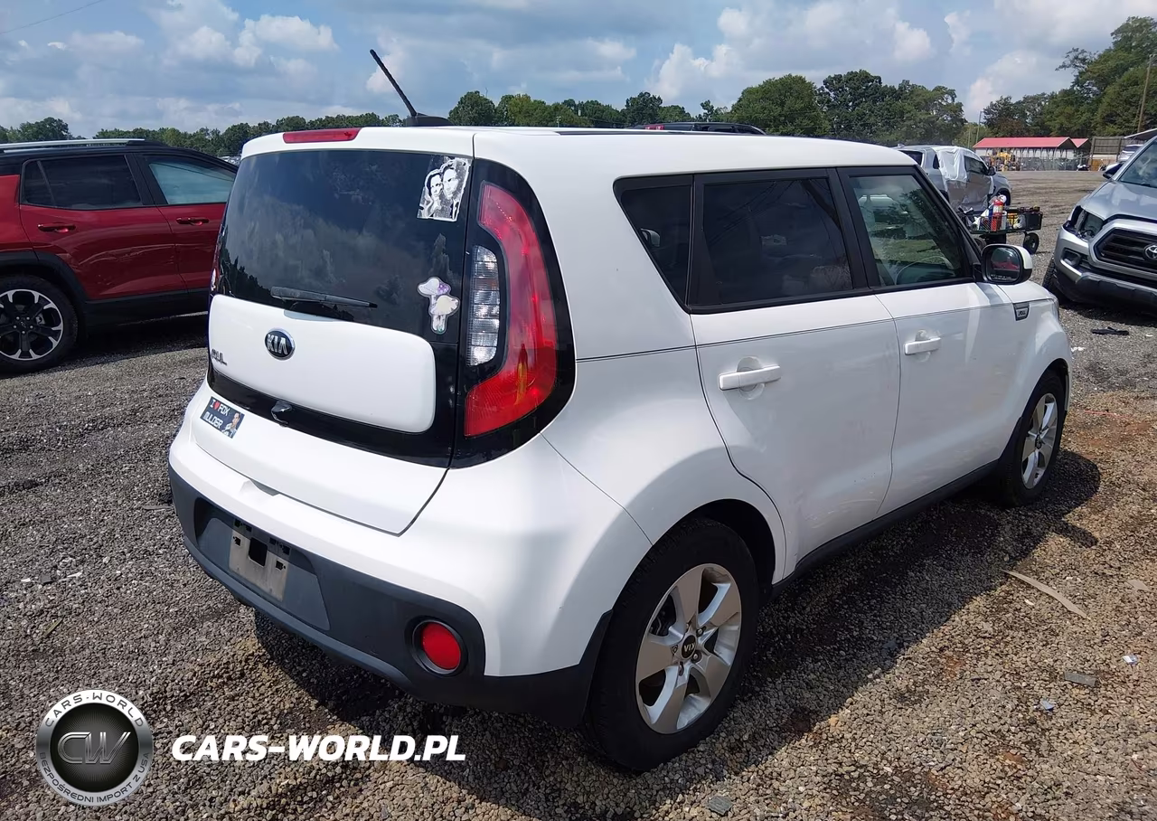 2017 Kia Soul VIN:KNDJN2A24H7445412 - 4
