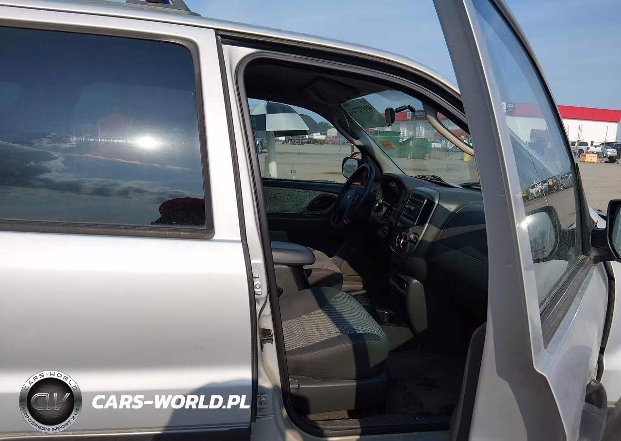 2004 Ford Escape Xlt VIN:1FMYU031X4KB21264 - 5