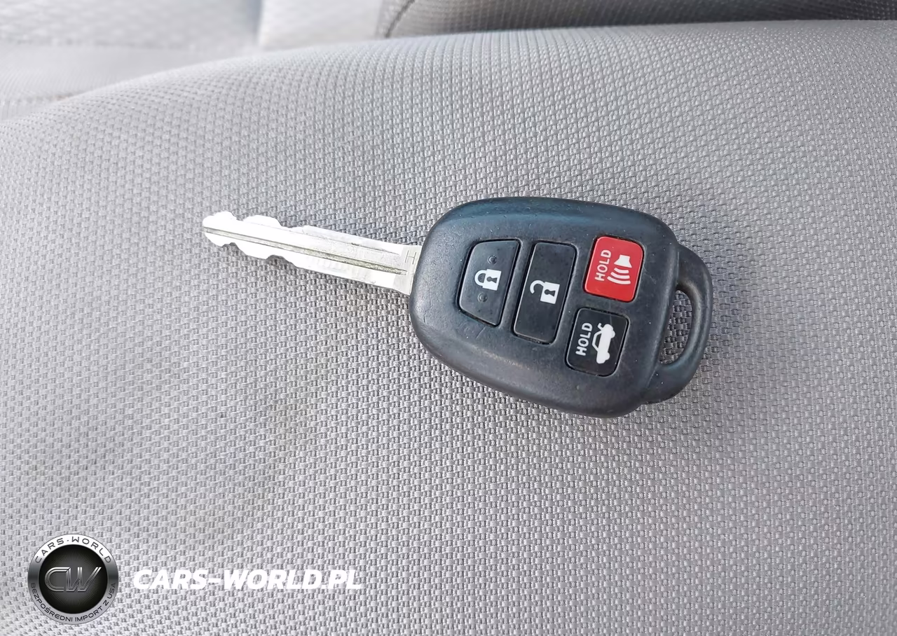 2016 Toyota Corolla Le VIN:2T1BURHE5GC661296 - 11