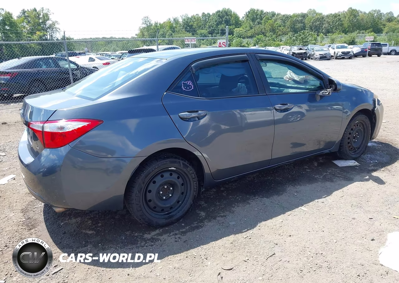 2016 Toyota Corolla Le VIN:2T1BURHE5GC661296 - 4
