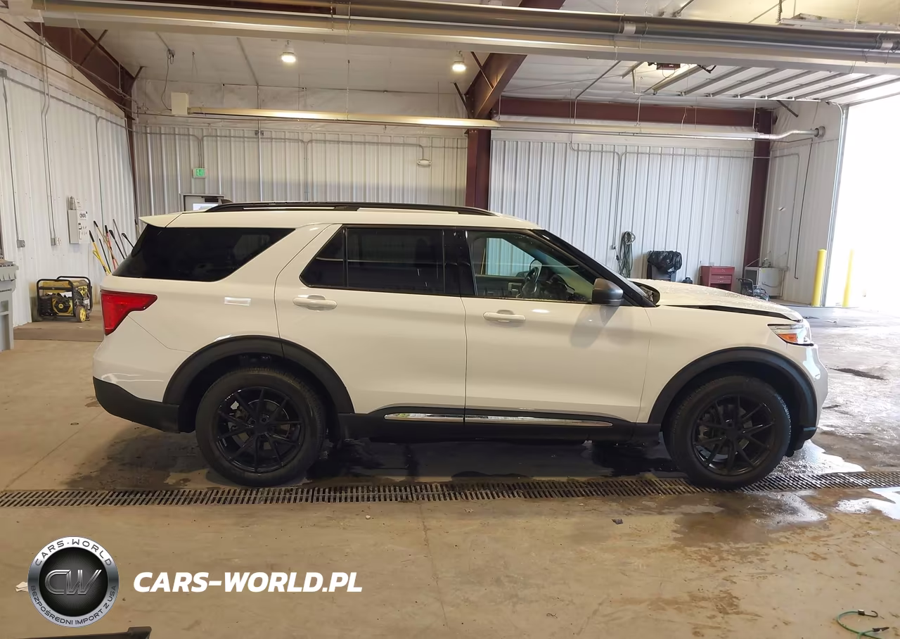 2021 Ford Explorer Xlt VIN:1FMSK8DHXMGA83172 - 14