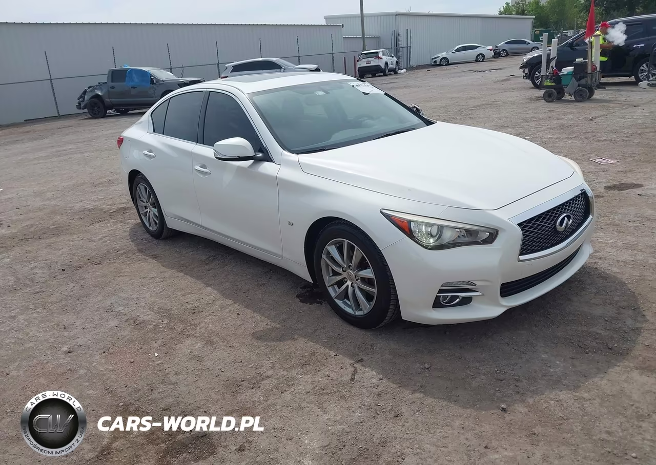 2015 Infiniti Q50 Premium