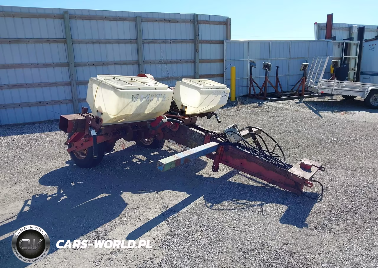 1989 White Corn Planter