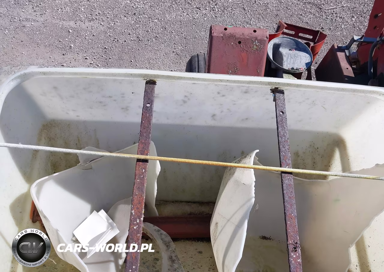1989 White Corn Planter VIN:LOT-1-45972756 - 13
