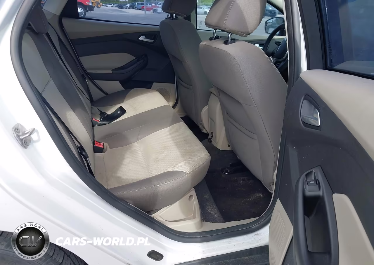 2014 Ford Focus Se VIN:1FADP3F28EL227777 - 8