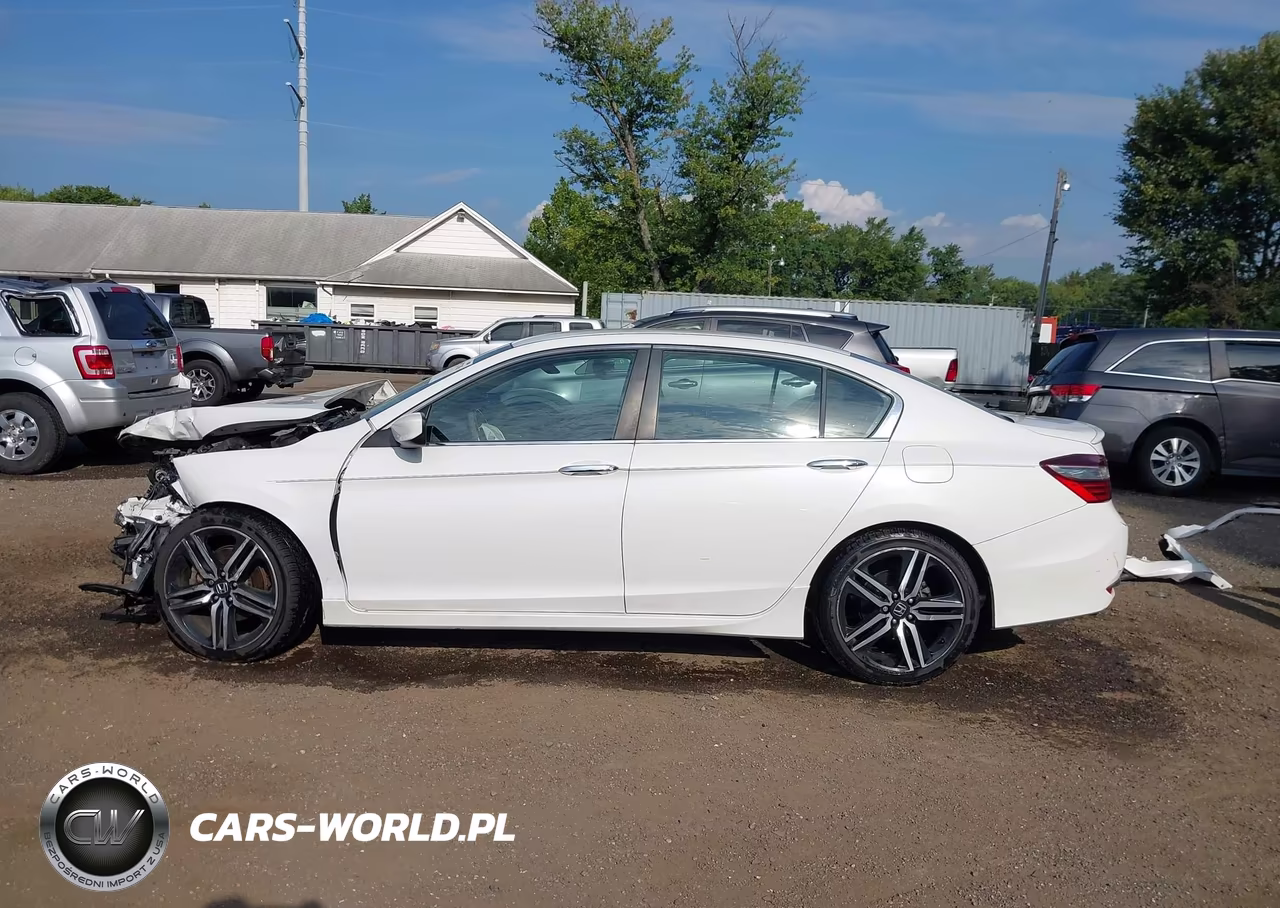 2016 Honda Accord Sport VIN:1HGCR2F60GA020880 - 15