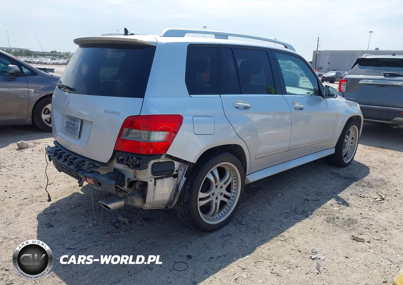 2010 Mercedes-Benz Glk 350 4Matic VIN:WDCGG8HB3AF270640 - 4