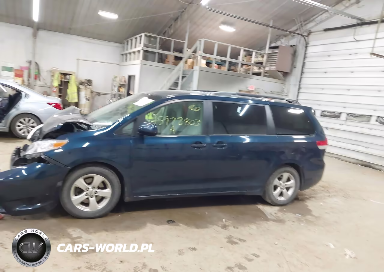 2012 Toyota Sienna Le V6 8 Passenger VIN:5TDKK3DC8CS274427 - 14