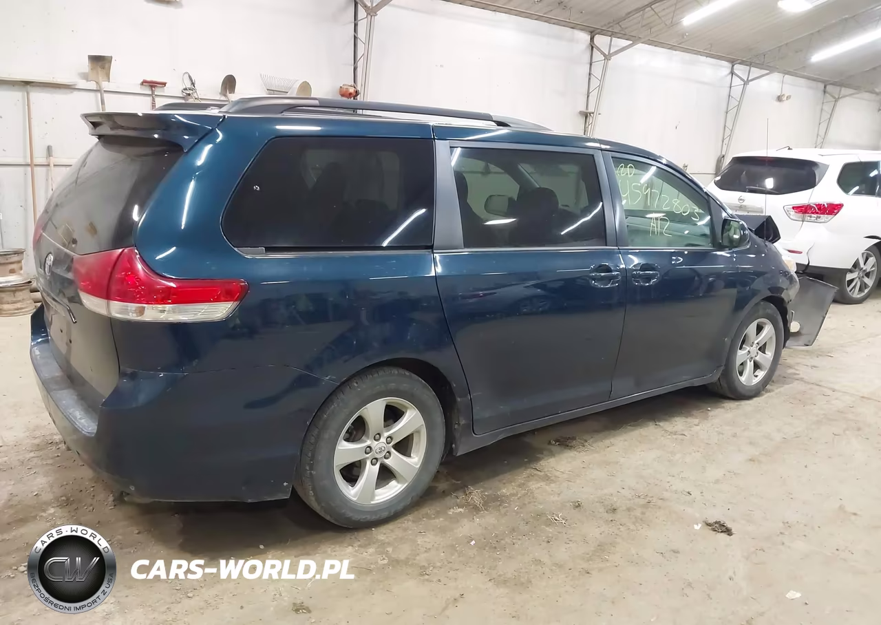 2012 Toyota Sienna Le V6 8 Passenger VIN:5TDKK3DC8CS274427 - 4