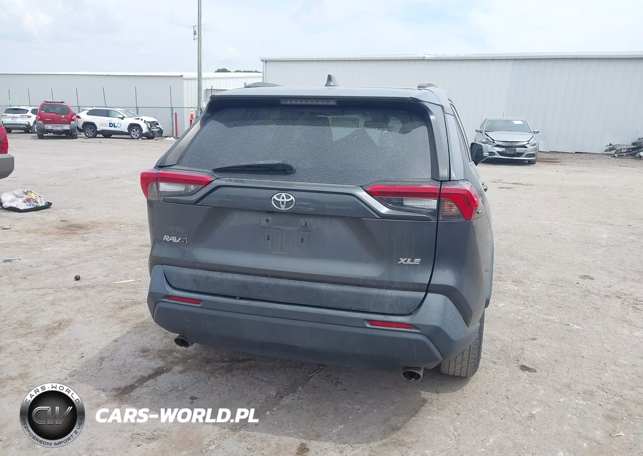 2021 Toyota Rav4 Xle VIN:2T3W1RFV8MW119463 - 17